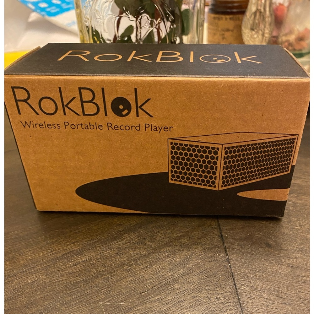 RokBlok Wireless Record Player
